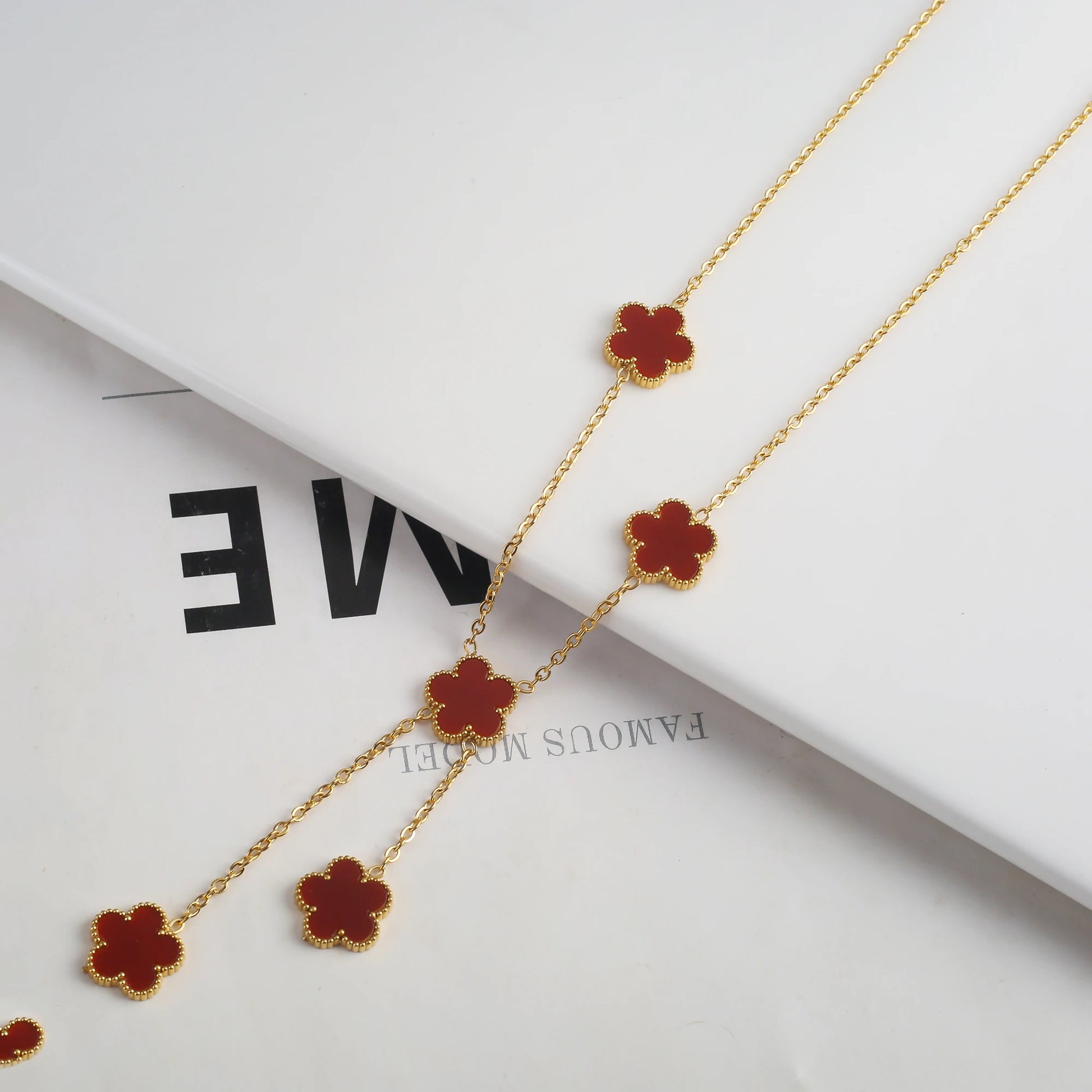 Aurelia Clover
