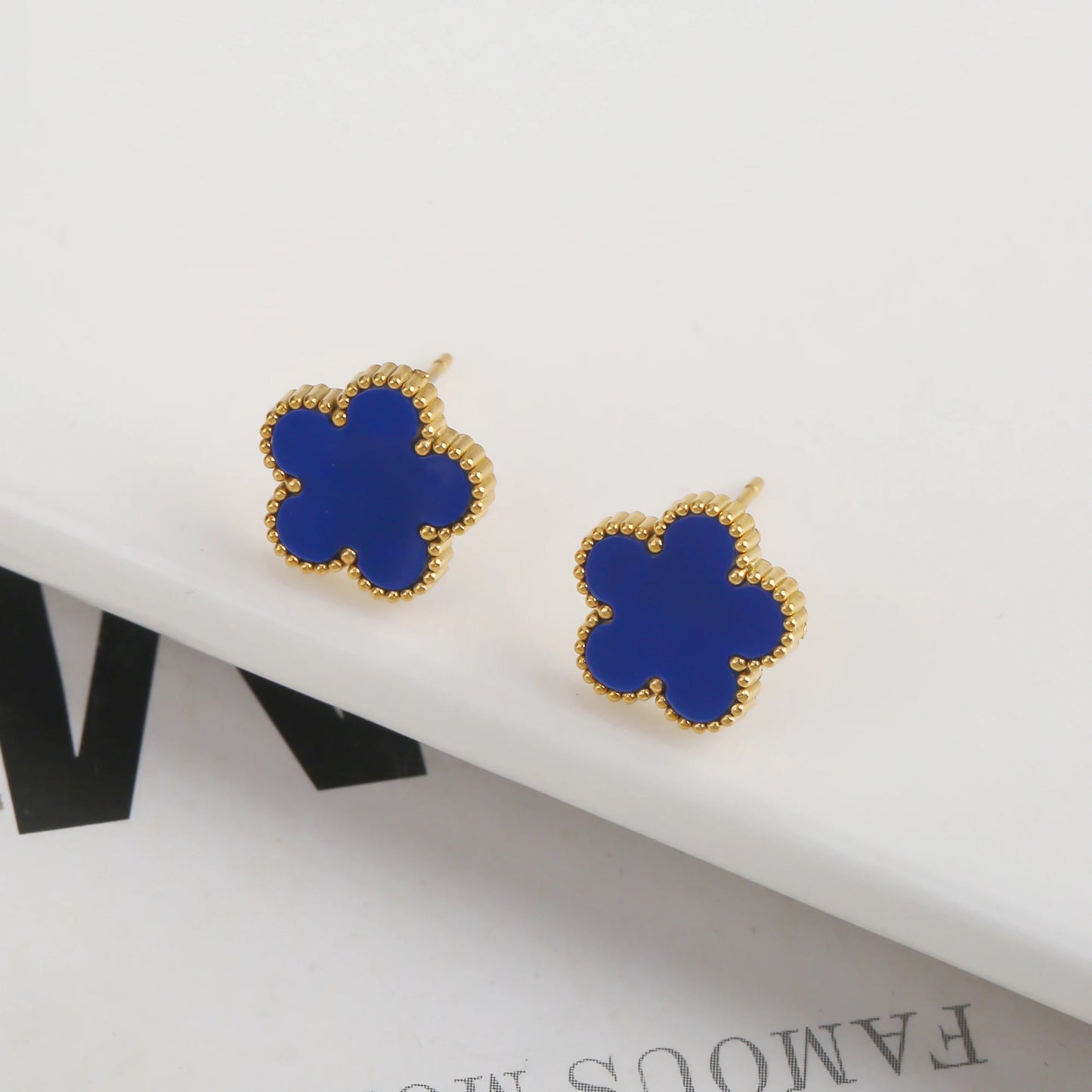 Aurelia Clover