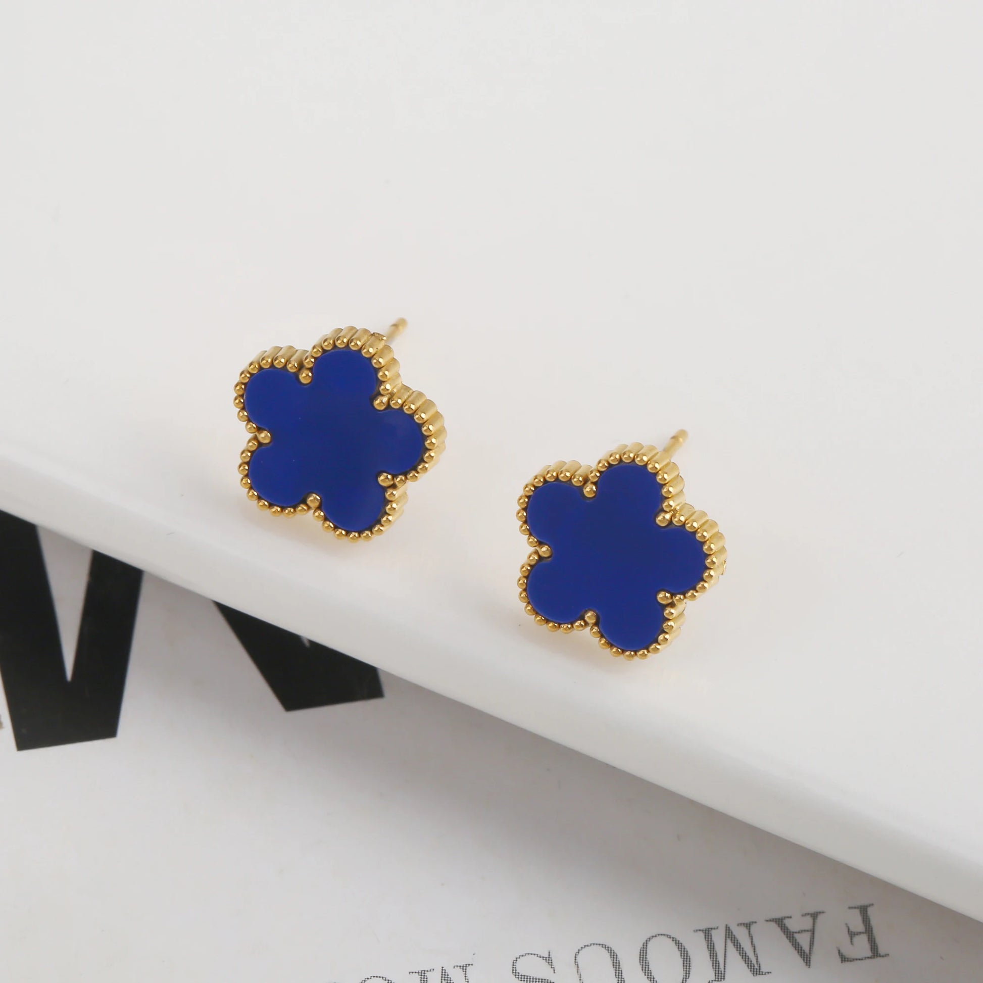 Aurelia Clover