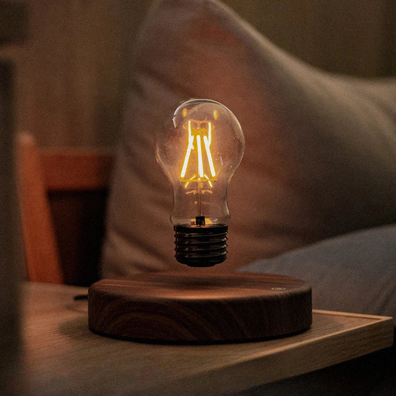 Levora Lamp
