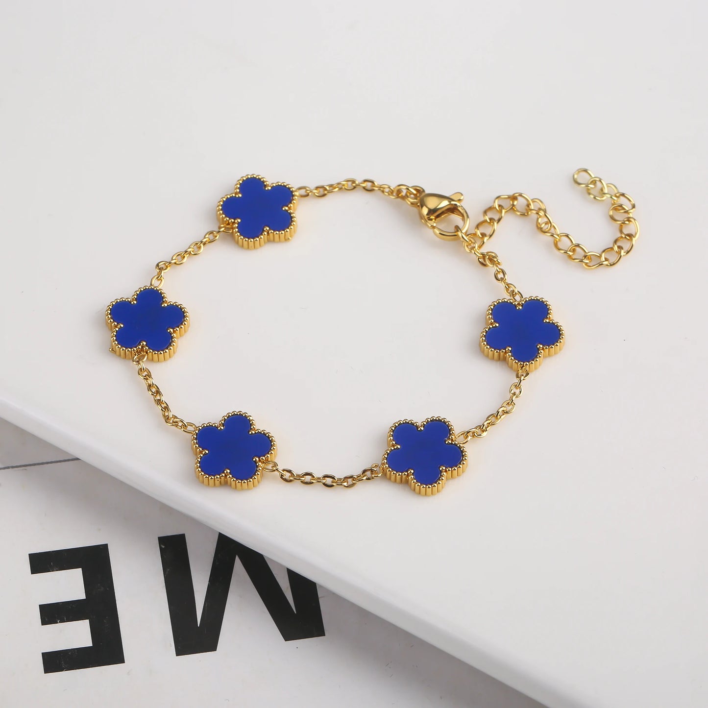 Aurelia Clover