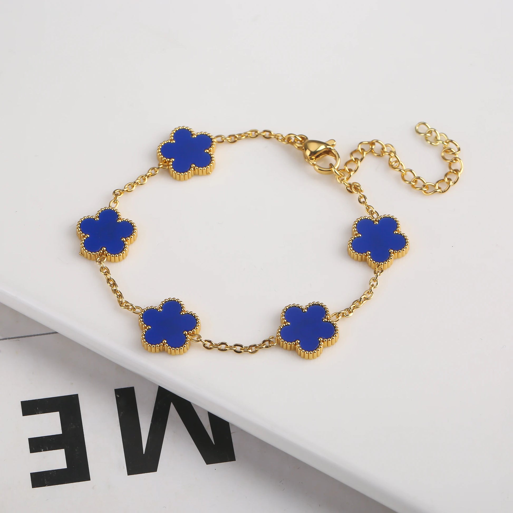 Aurelia Clover